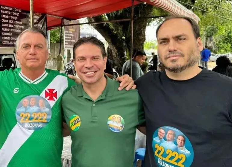 Bolsonaro Ramagem e Carlos