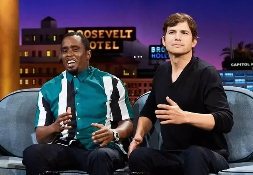 O rapper Sean “Diddy” Combs e o ator Ashton Kutcher em programa de TV nos EUA. Foto: Divulgação/CBS