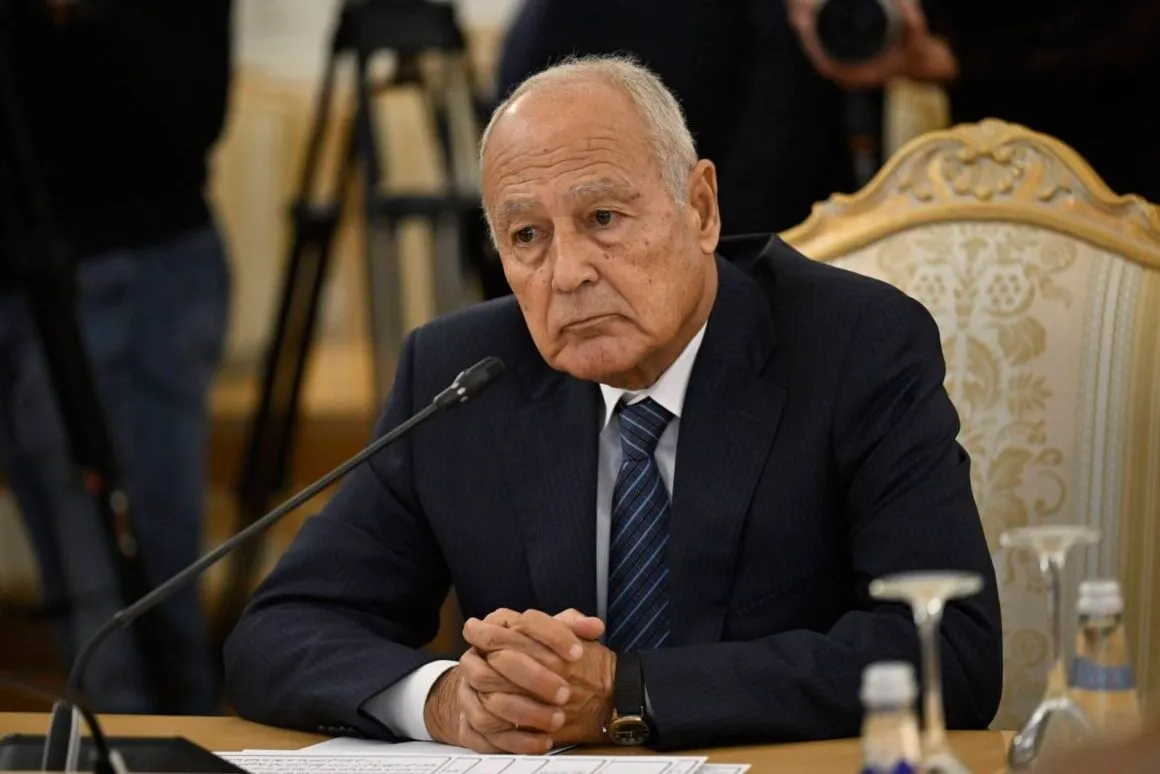 Ahmed Aboul Gheit, secretário-geral da Liga Árabe, em Moscou, em 9 de outubro de 2023 [Sefa Karacan/Agência Anadolu]