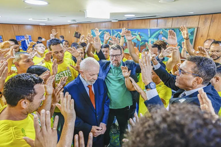 A criação da data comemorativa permitirá celebrar esse estilo de música, além de promover eventos e iniciativas que evidenciem sua influência para aumentar o bem-estar emocional e espiritual dos ouvintes - Foto: Ricardo Stuckert/PR