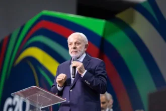 Lula discursa no U20: evento reúne representantes de 100 cidades no Rio - Foto: Reprodução