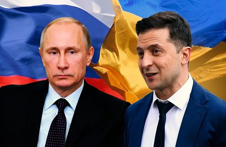 Zelensky sugere tropas estrangeiras na Ucrânia até entrada na Otan e defende fim diplomático da guerra; Putin faz exigências rígidas.