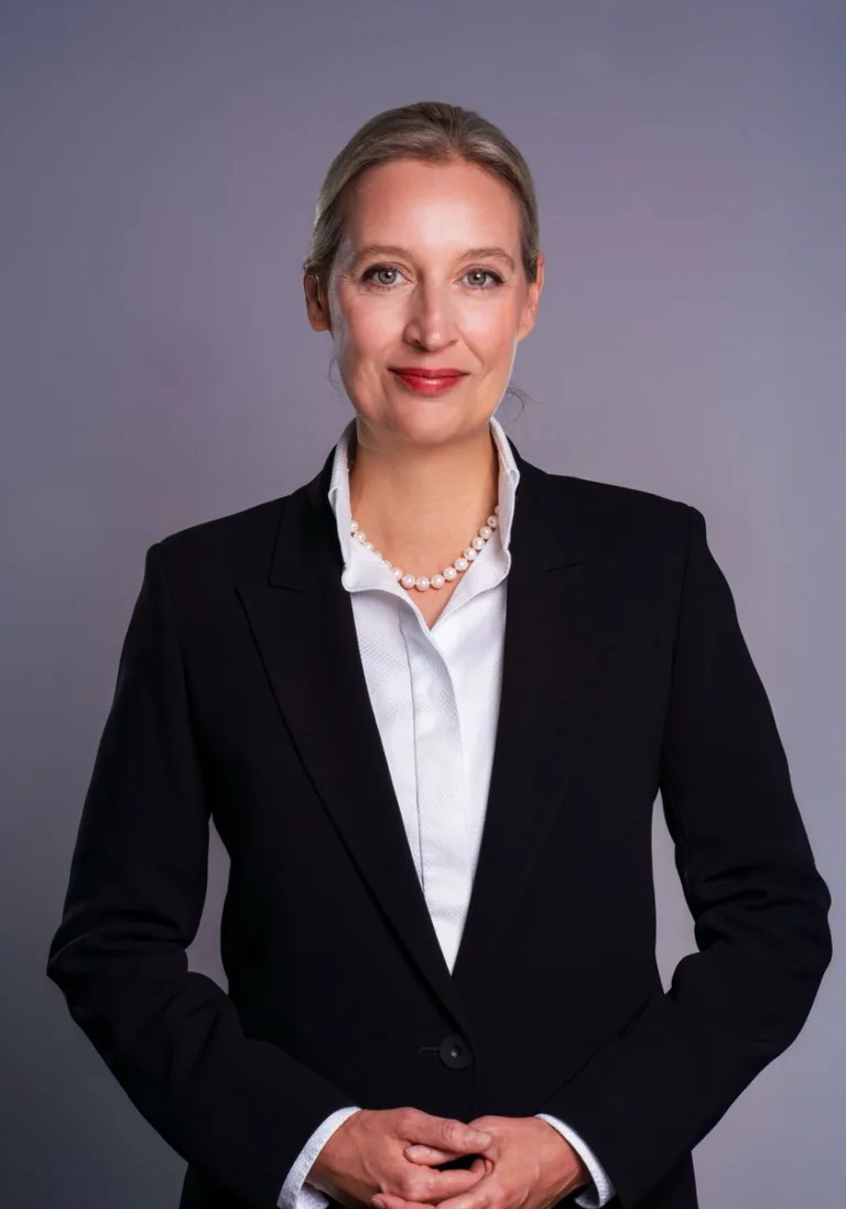 Alice Weidel, economista e primeira candidata da AfD à Chancelaria - Foto: @Alice_Weidel