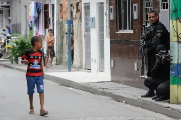 Para pesquisador, governos apostam as fichas na repressão máxima, em que são desprezadas políticas públicas de prevenção e uso de inteligência - Foto: Tomaz Silva/Agência Brasil