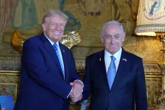 Donald Trump recebe a visita do Premier de Israel Benjamin Netanyahu e esposa. Foto: RS via Fotos Públicas