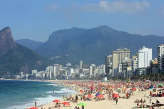 Rio de Janeiro registra crescimento de 26,8% na chegada de turistas internacionais em 2024