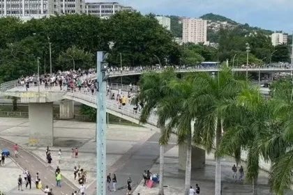 A rampa da Radial Oeste é um dos pontos mais vulneráveis, apontam os estudante, devido à falta de iluminação e policiamento — Foto: Divulgação