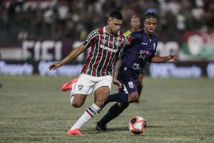 Duelo de tricolores acabou em 1 a 1 (Crédito: Lucas Merçon/FFC)