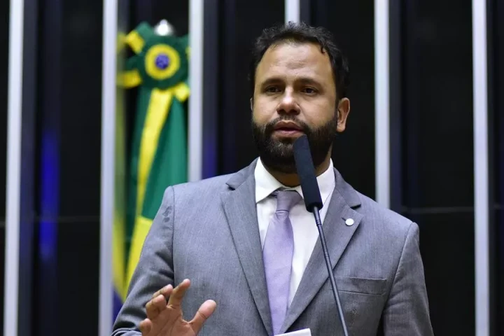 Pastor Henrique Vieira - Foto: Zeca Ribeiro - Câmara dos Deputados