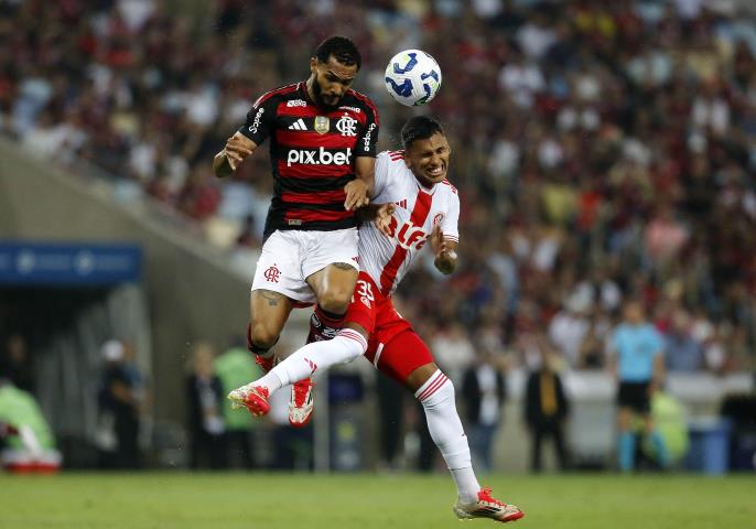 Flamengo empatou em 1 a 1 com o Inter-RS (Crédito: Úrsula Nery/Agência FERJ)