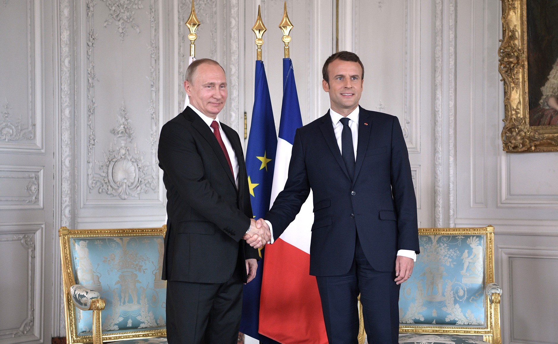 Rússia rebate Macron e classifica declarações sobre armas nucleares como ameaça