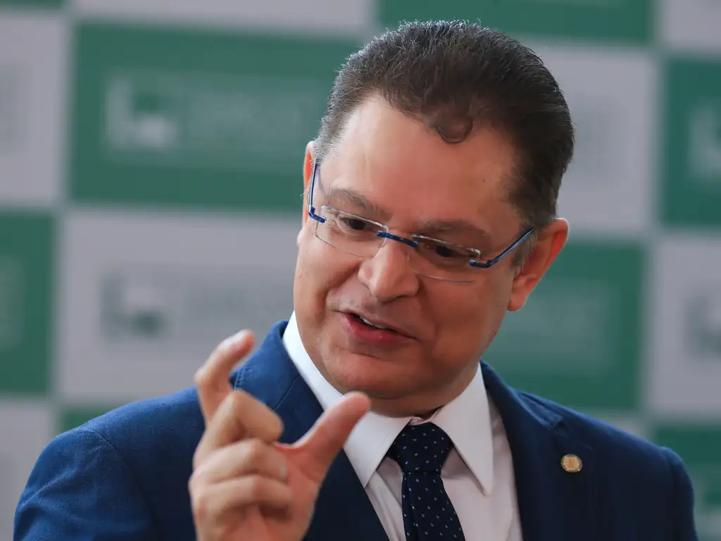 Sóstenes Cavalcante durante coletiva a imprensa no salão verde da Câmara dos Deputados. Foto Lula Marques/ Agência Brasil