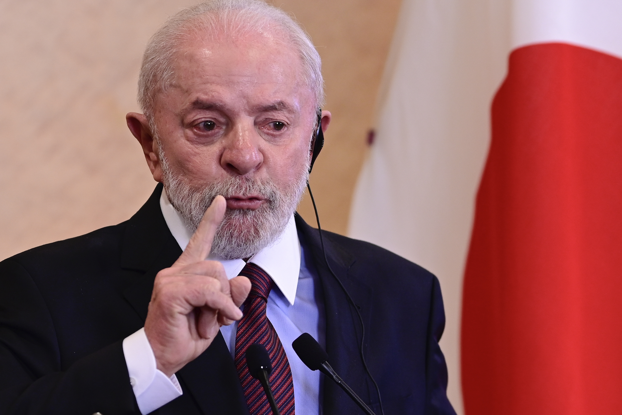 Lula vence chantagistas da direita, fura obstrução e Câmara avança no Projeto de Reciprocidade de tarifas