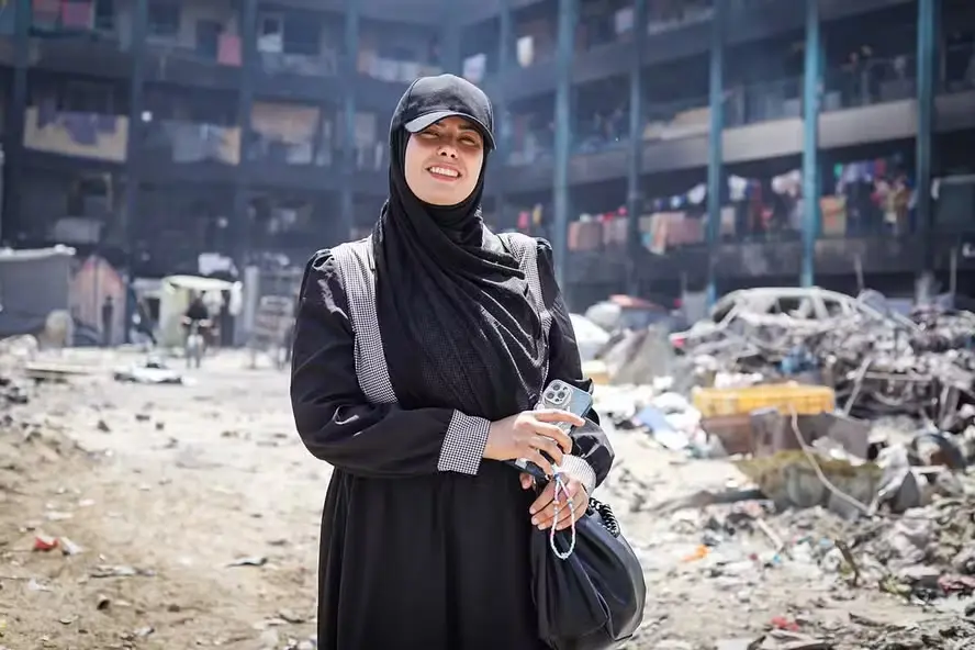 Fatma Hassouna, jornalista palestina que protagoniza documentário em Cannes, morre em bombardeio. Foto: reprodução