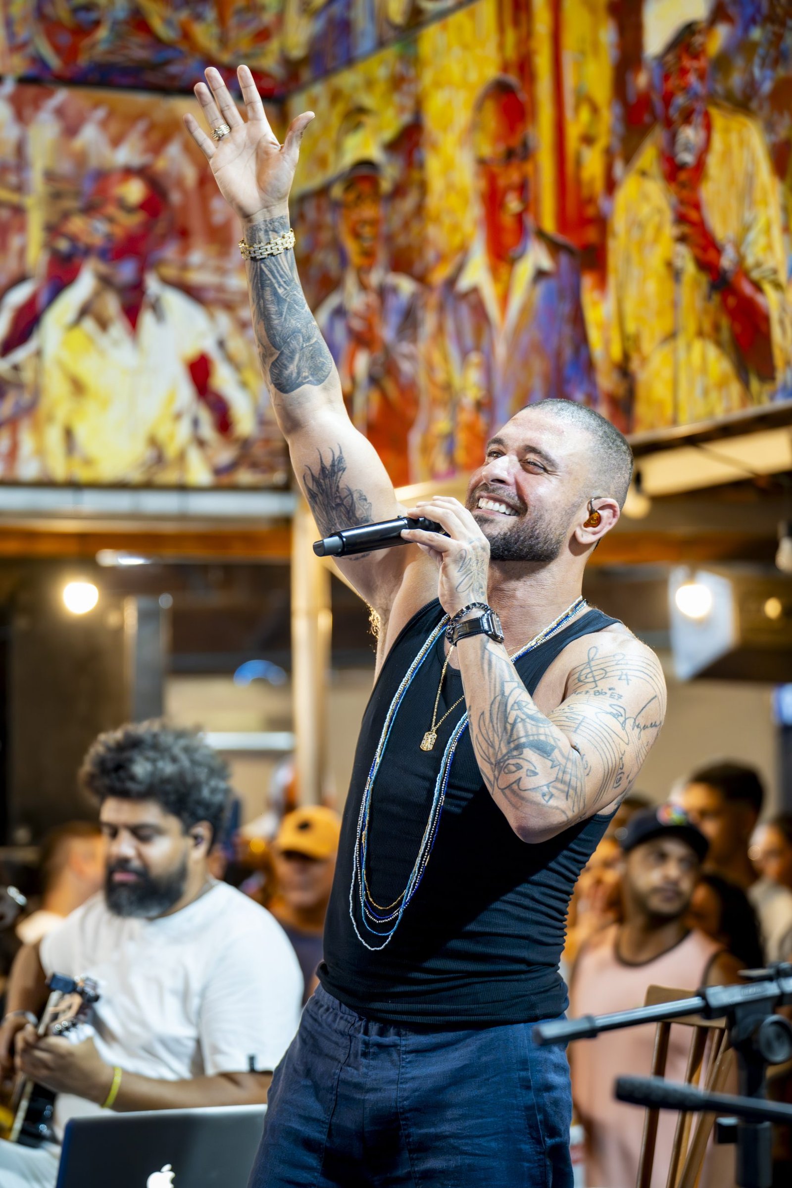 Diogo Nogueira comanda roda de samba, "Pagode do Nogueira", no Rio de Janeiro