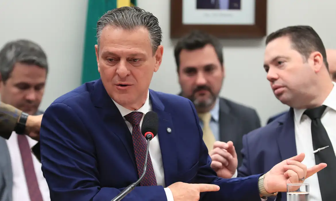 Medidas do governo Lula amenizaram inflação dos alimentos, diz Fávaro