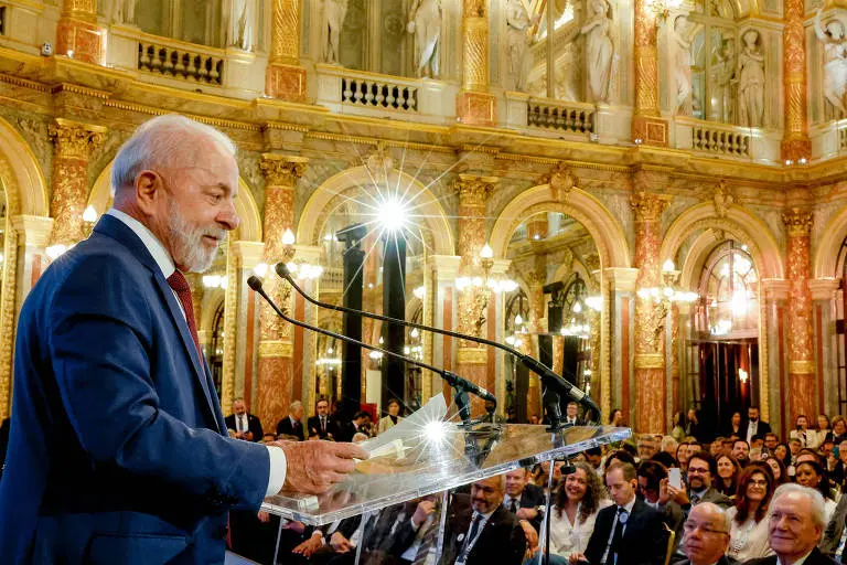 O presidente Lula (PT) durante a sessão de encerramento do Fórum Empresarial Brasil-França. Foto: Ricardo Stucker