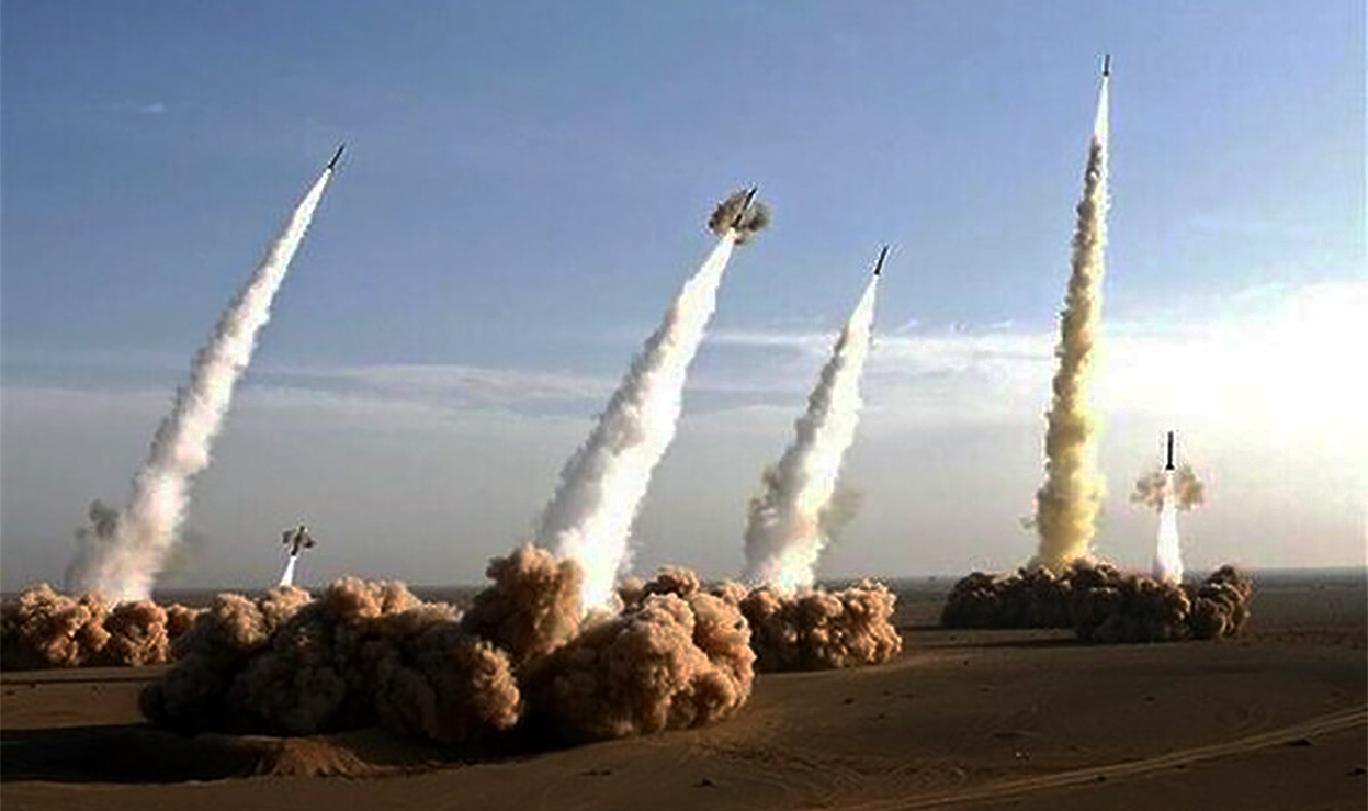 Misseis lançados pelo Iran para contra atacar bombardeios de Israel foto Irna