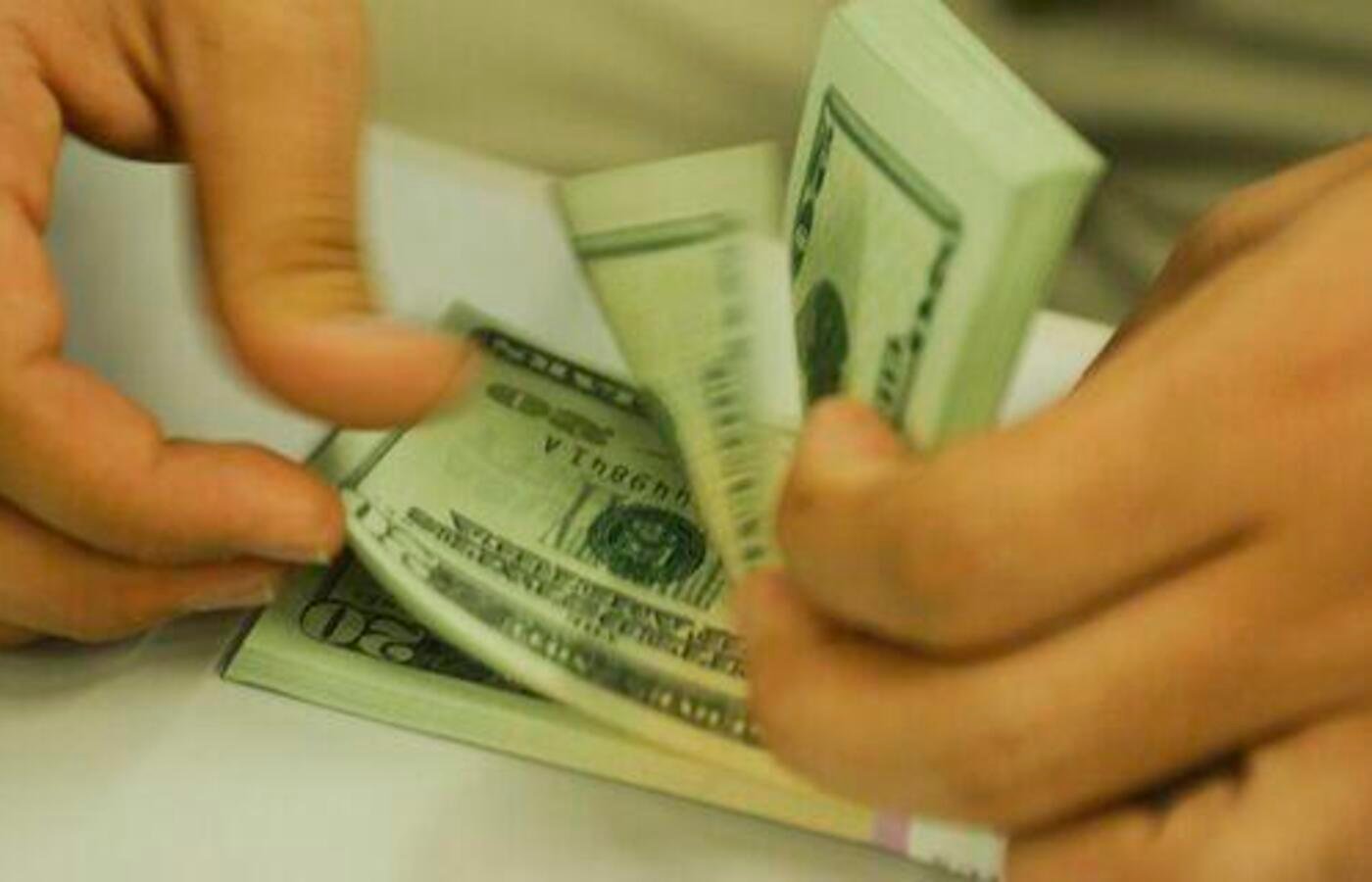 Dólar fecha última sessão em alta, a R$ 5,54 | Diário Carioca