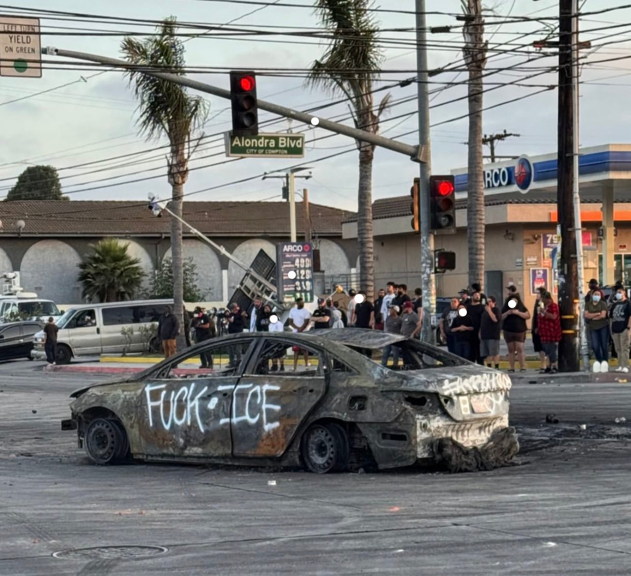 Donald Trump envia tropas da Guarda Nacional a Los Angeles para reprimir protestos contra deportações, desafiando governador e leis democráticas