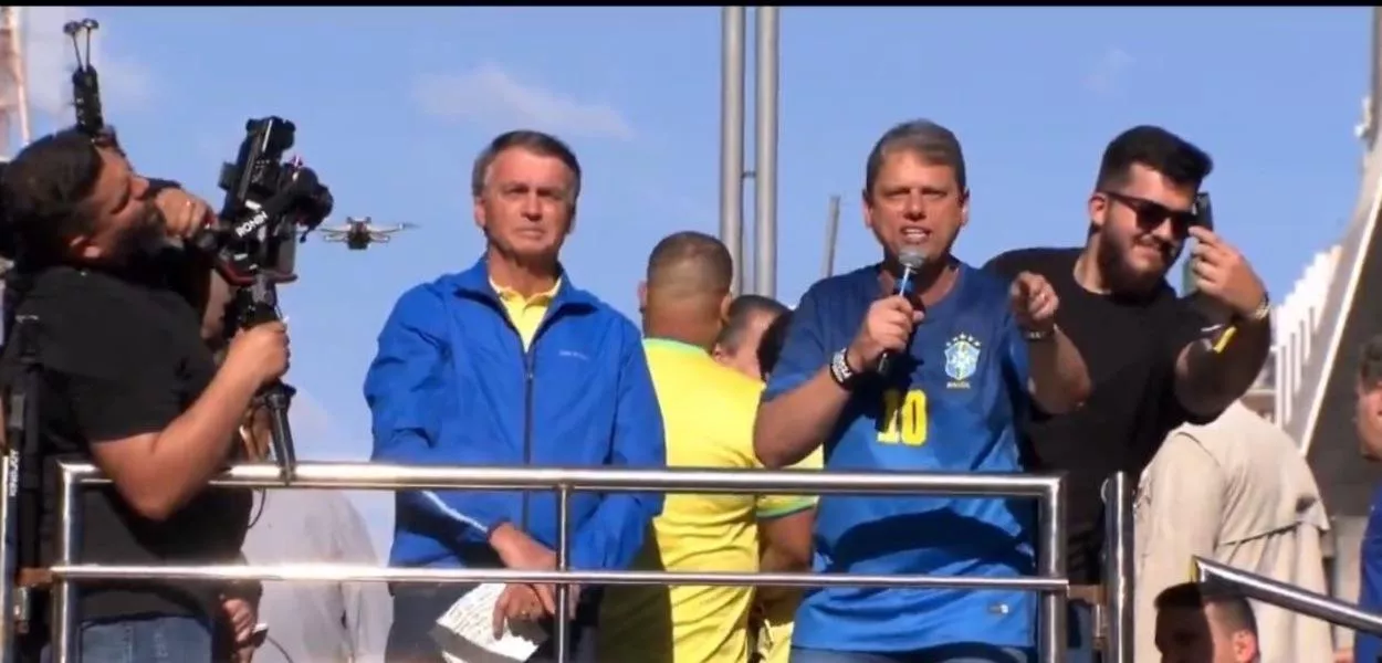 Jair Bolsonaro e Tarcísio de Freitas (Foto: Reprodução / Redes sociais)