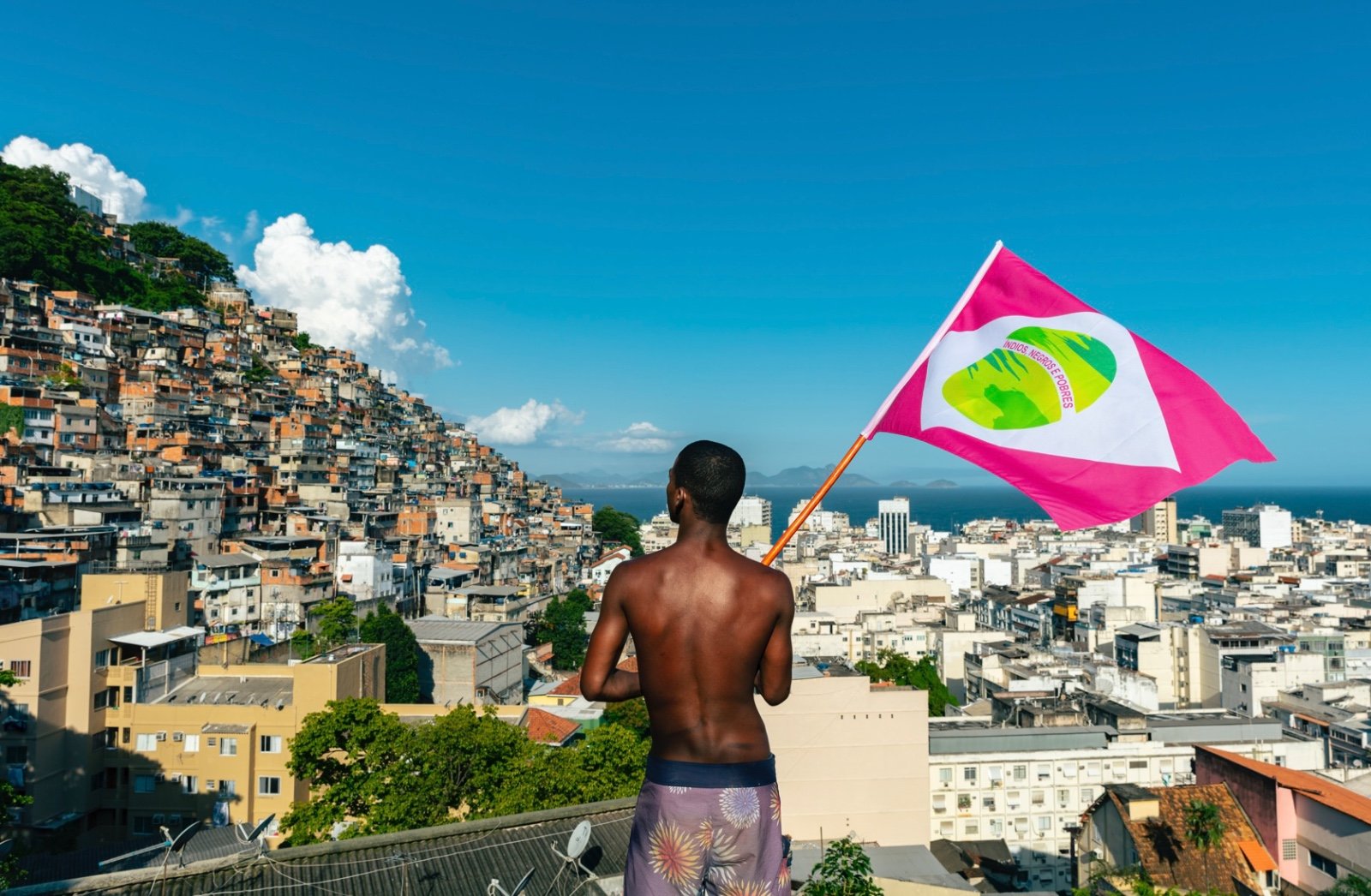 Exposição Abraço Coletivo reúne mais de 370 artistas no Rio de Janeiro