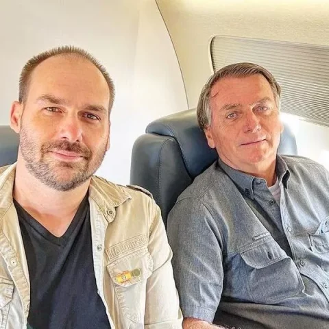 Eduardo e Jair Bolsonaro (Foto: Reprodução)
