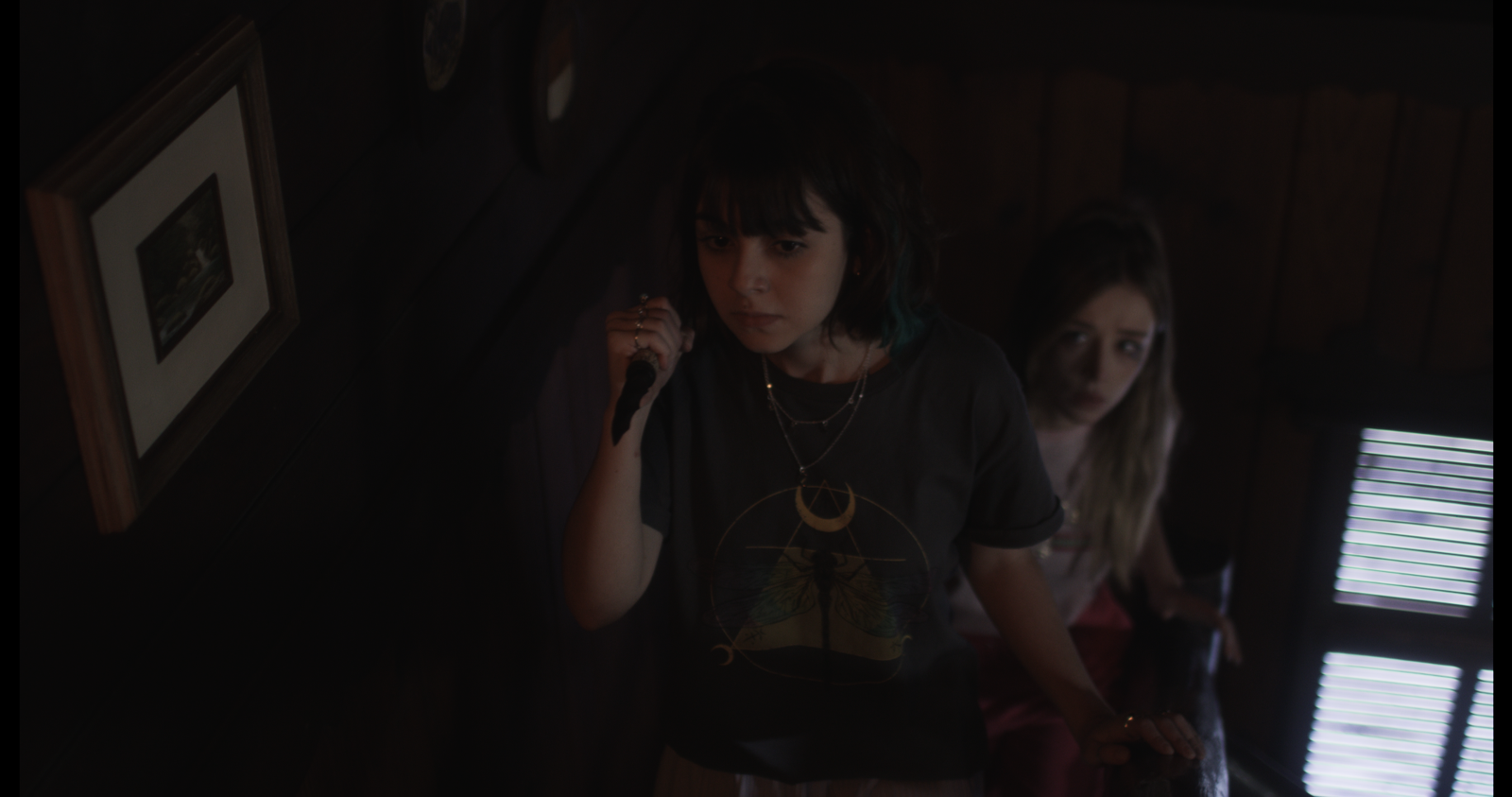 Estrelado por Klara Castanho e Duda Reis, “Apanhador de Almas”, novo terror brasileiro, divulga cartaz e primeiro trailer