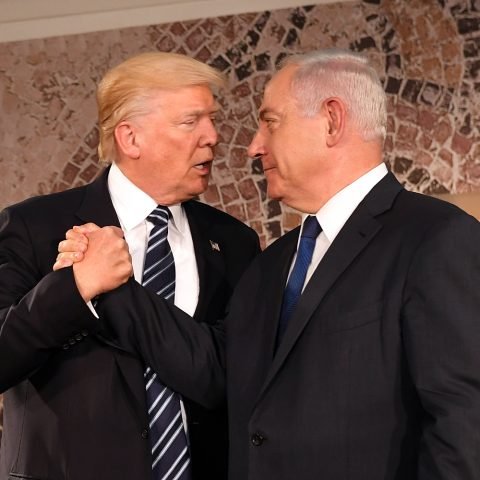 O déspota e criminoso sexual Donald Trump com o Genocida Benjamin Netanyahu - Foto: Wikimedia Commons