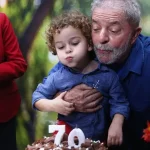 Lula e Arthur, neto do presidente que morreu em 2019. Foto: reprodução