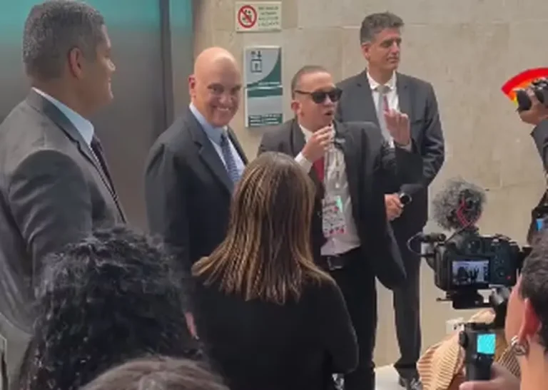 Alexandre de Moraes e o humorista Mizael Silva. Foto: reprodução