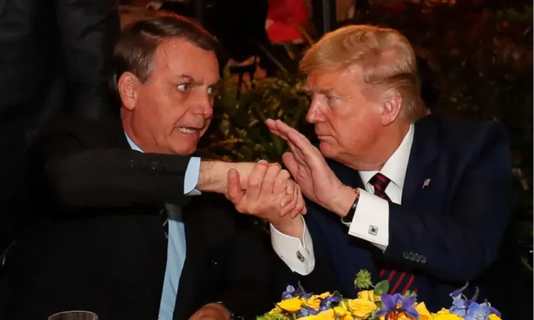 Jair Bolsonaro e Donald Trump durante encontro nos Estados Unidos, em 2020. Foto: Agência Brasil