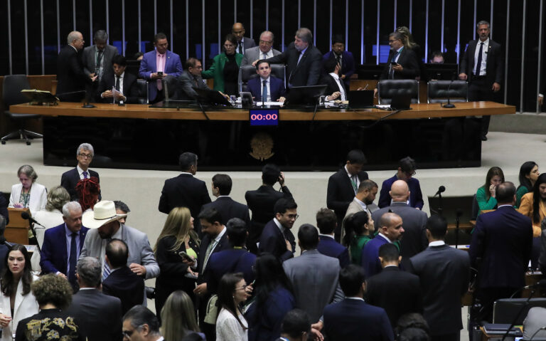 Plenário da Câmara dos Deputados durante votação do segundo turno da PEC