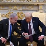 Washington DC 29/09/2025 O Presidente dos EUA Donald Trump e o primeiro ministro de Israel Benjamim Netanyahu durante encontro no salão Oval da Casa Branca foto RS/via Fotos Publicas