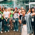 The Town 2025: A quatro dias para o show de Backstreet Boys, fãs da banda participam de visita na Cidade da Música