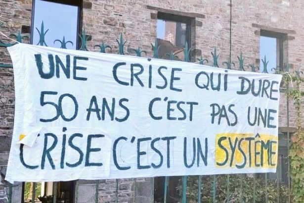 Mais de 200 pessoas foram presas em Paris e outras cidades durante protestos do movimento “Bloqueiem tudo”, que reage à queda do governo Bayrou e medidas de austeridade.
