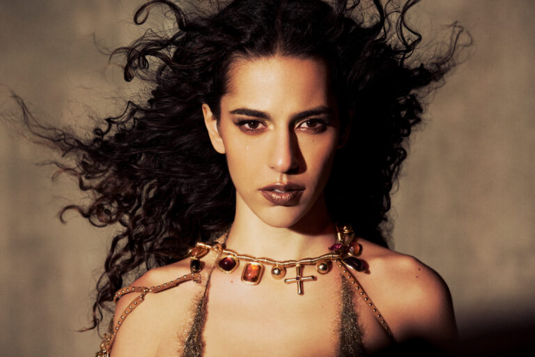 Indicada ao Latin Grammy, Marina Sena vive ótimo momento, com clipe em alta e músicas no Top 200 do Spotify