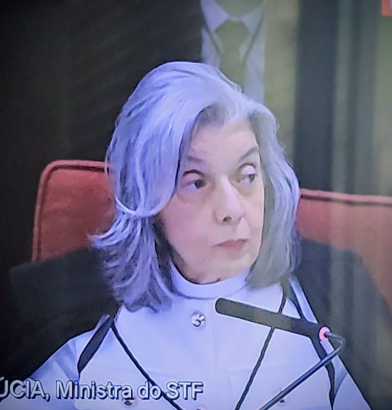 Cármen Lúcia