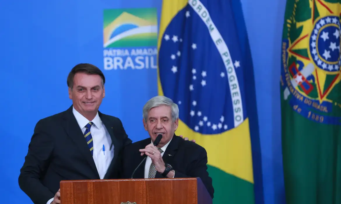 Jair Bolsonaro e Augusto Heleno - Foto: © Valter Campanato/Agência Brasil - Diário Carioca
