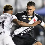 Vasco empata com o Ceará por 2 a 2 em São Januário. Time sofreu gol nos acréscimos e segue ameaçado pelo rebaixamento.