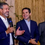 Hugo Motta e Tarcísio de Freitas durante articulação no Congresso sobre a anistia de Jair Bolsonaro