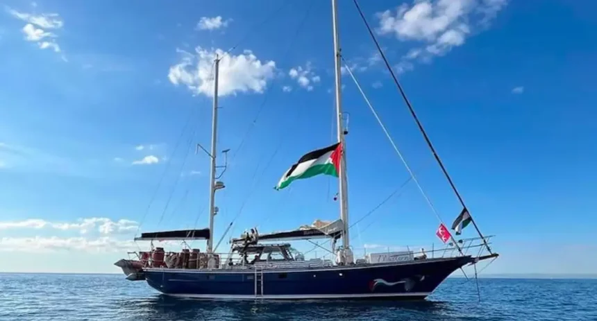 Flotilha avança para Gaza sob escolta internacional e desafia bloqueio israelense