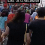 Milhares de pessoas protestam no centro da capital mato-grossense contra retrocessos da Câmara e exigem justiça.