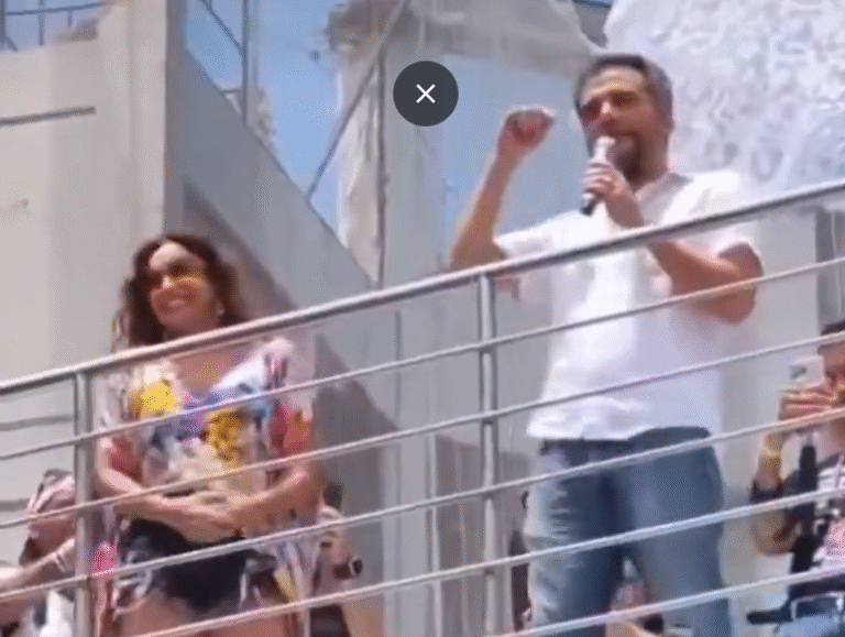Em Salvador, milhares protestam contra a PEC da Blindagem e a anistia a Bolsonaro, com participação de Wagner Moura e Daniela Mercury, reforçando críticas à extrema-direita e à impunidade política.