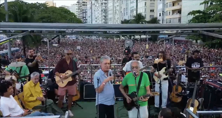 Chico Buarque e Gilberto Gil cantam “Cálice” em protesto no Rio, reforçando a resistência contra a PEC da Blindagem e o PL da Anistia e lembrando a luta histórica contra a censura.