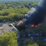 Polícia dos EUA detalha ataque a igreja mórmon em Michigan. Oito feridos, incluindo crianças; agressor morreu após confronto com policiais.