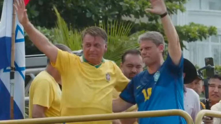 Bolsonaro e Tarcísio de Freitas
