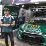 Suzuki e o carro com layout e número novos pelos 70 anos da Copa Energia (Renato Mafra)