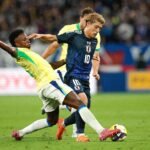 Vinicius Jr. durante partida entre Brasil e Japão Créditos: Rafael Ribeiro/CBF