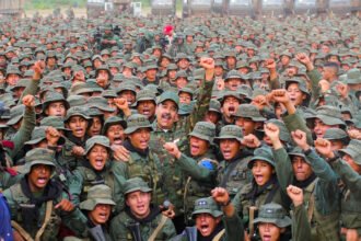 Nicolas Maduro presidente da Venezuela mostra na sua rede Social seu poder Militar proximos da eleição presidencial/RS via Fotos Publicas